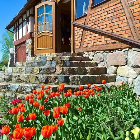 Villa Dom Na Wodzie Mazury Dzwierzuty Exterior foto